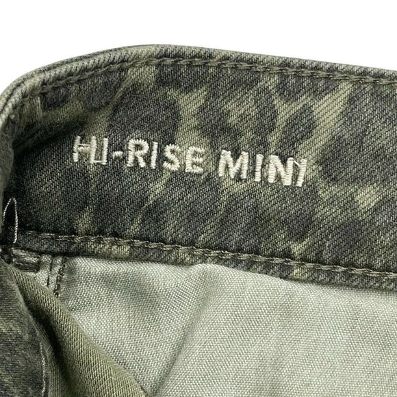 American Eagle Next Level Stretch Hi Rise Mini Skirt Camo Green - Picture 6 of 8